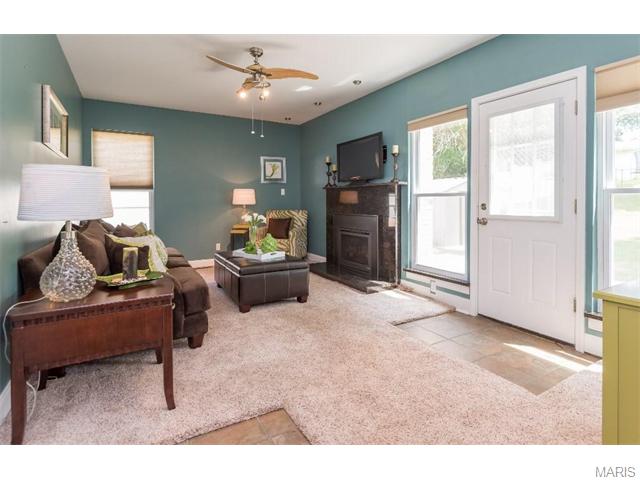 902 Parkfield Ter, Ballwin, MO 63021 photo 18