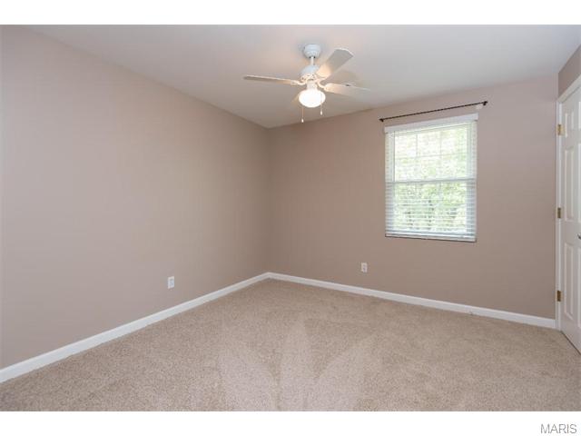902 Parkfield Ter, Ballwin, MO 63021 photo 25