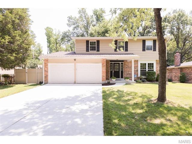902 Parkfield Ter, Ballwin, MO 63021 photo 1