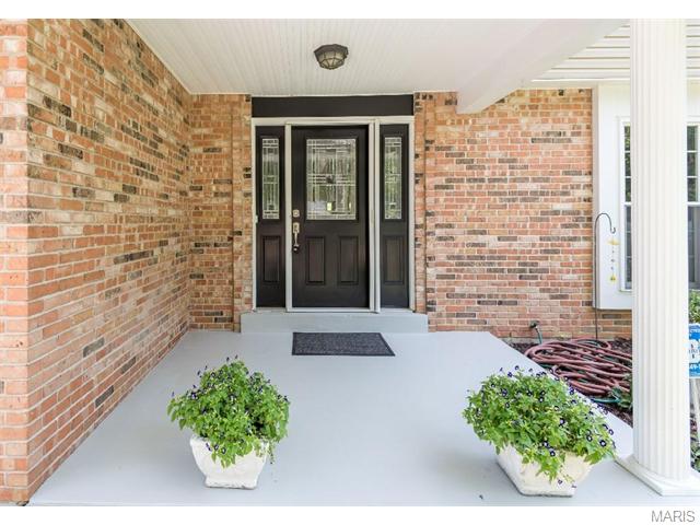902 Parkfield Ter, Ballwin, MO 63021 photo 3