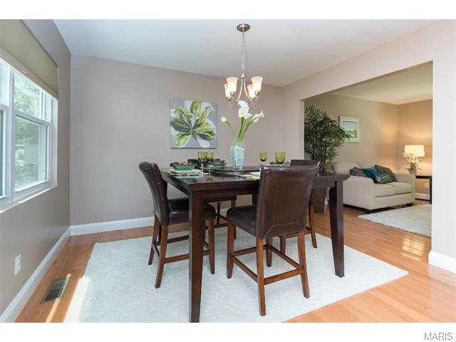 902 Parkfield Ter, Ballwin, MO 63021 photo 14