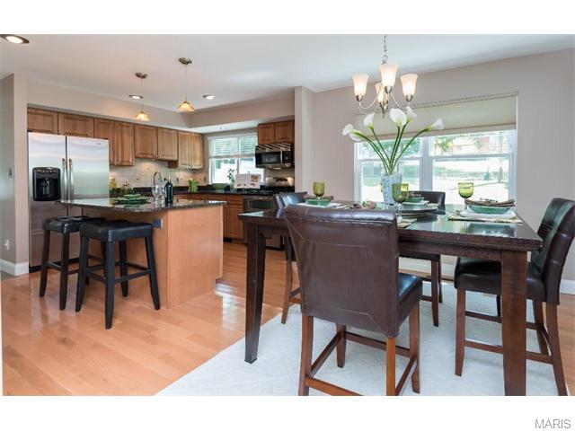 902 Parkfield Ter, Ballwin, MO 63021 photo 10