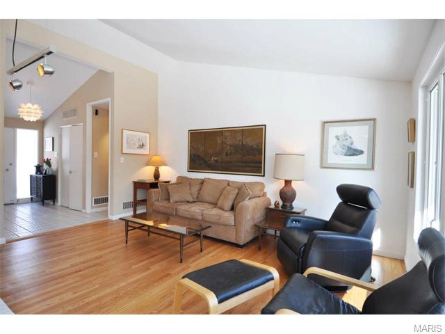 27 Crosswinds, Saint Louis, MO 63132 photo 3