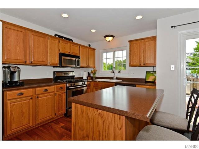 1237 Saddlemaker Dr, Saint Charles, MO 63304 photo 15