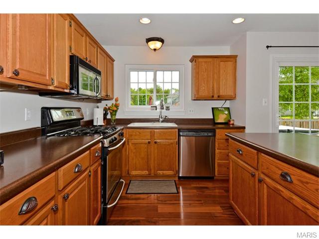 1237 Saddlemaker Dr, Saint Charles, MO 63304 photo 12