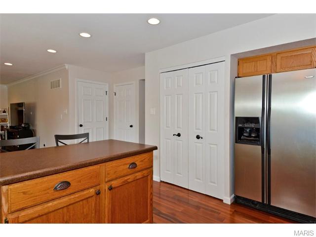 1237 Saddlemaker Dr, Saint Charles, MO 63304 photo 13
