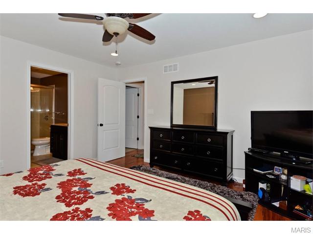 1237 Saddlemaker Dr, Saint Charles, MO 63304 photo 21