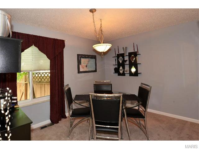 331 Quail Village Dr, Ballwin, MO 63021 photo 7