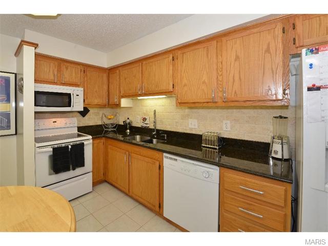331 Quail Village Dr, Ballwin, MO 63021 photo 9