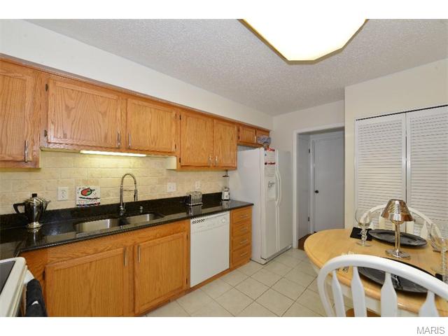 331 Quail Village Dr, Ballwin, MO 63021 photo 10
