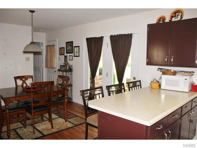 614 Darby Dr, O'fallon, MO 63366 photo 5