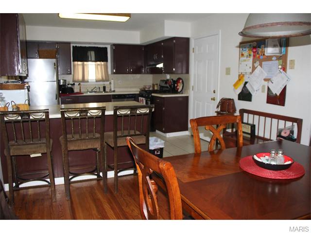 614 Darby Dr, O'fallon, MO 63366 photo 6