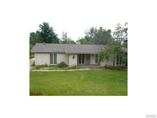 14476 Clayton, Ballwin, MO 63011 photo 1