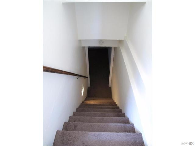 151 Pezold Dr, Saint Charles, MO 63304 photo 24