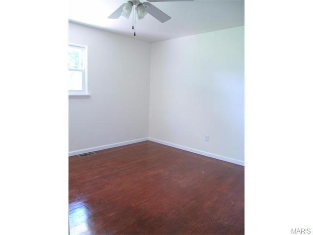 151 Pezold Dr, Saint Charles, MO 63304 photo 12