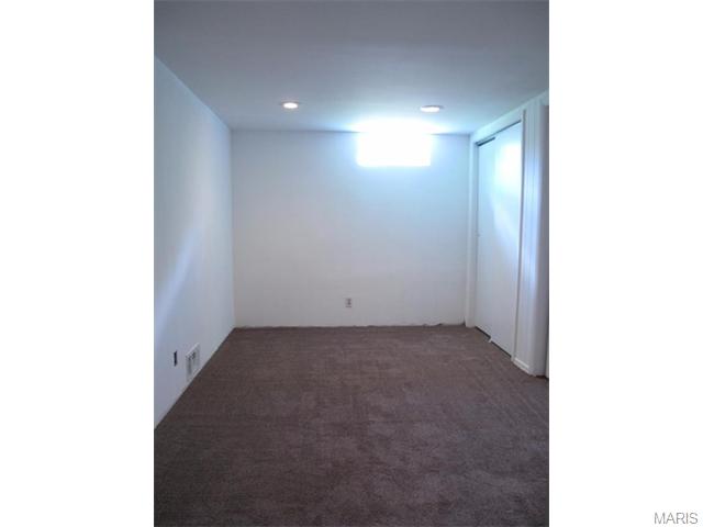 151 Pezold Dr, Saint Charles, MO 63304 photo 26