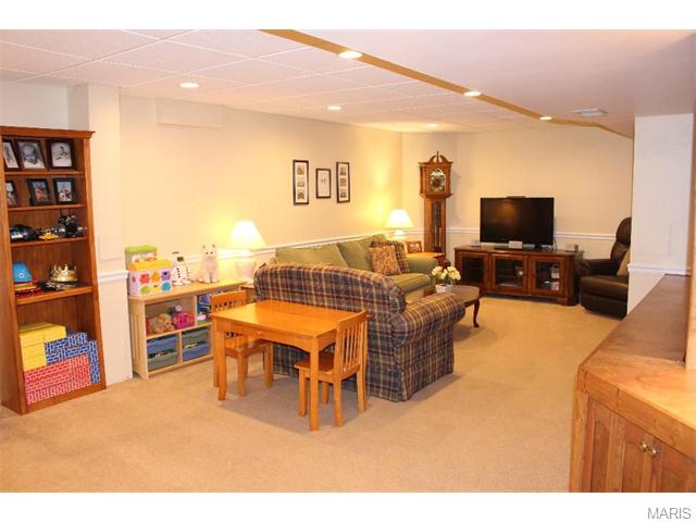 1205 Berquist Ct, Ballwin, MO 63011 photo 31