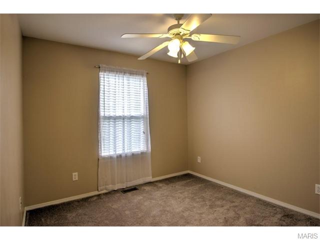 269 Tyndale Dr, O'fallon, MO 63366 photo 15