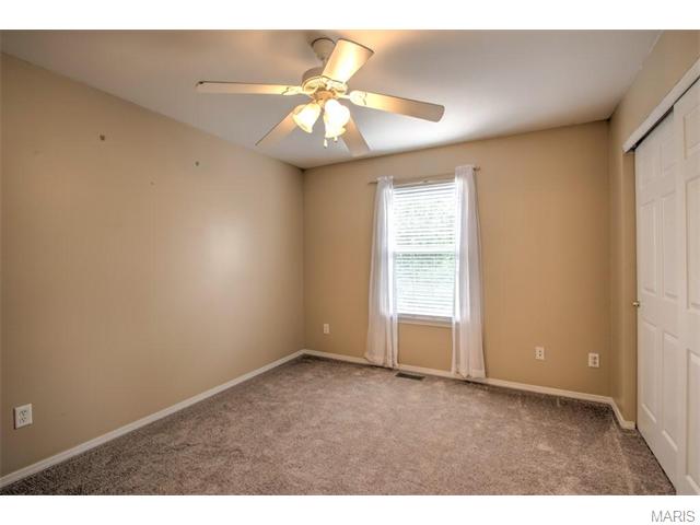 269 Tyndale Dr, O'fallon, MO 63366 photo 13