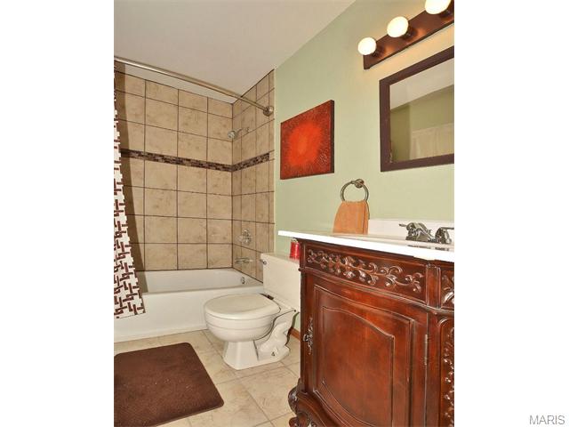 608 Wallach Dr, Eureka, MO 63025 photo 10