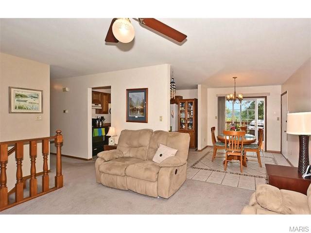 608 Wallach Dr, Eureka, MO 63025 photo 5