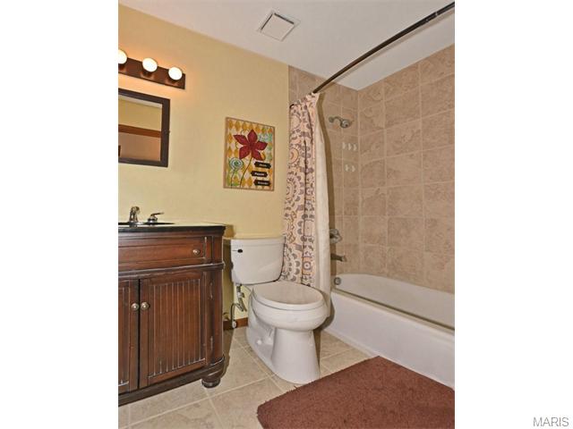 608 Wallach Dr, Eureka, MO 63025 photo 13