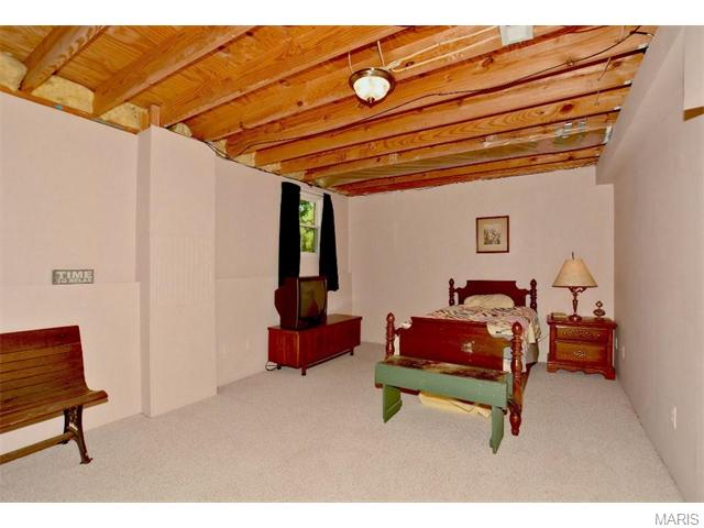 608 Wallach Dr, Eureka, MO 63025 photo 17