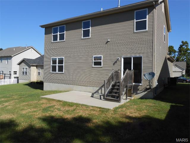 906 Daffodil Trl, O'fallon, MO 63368 photo 2
