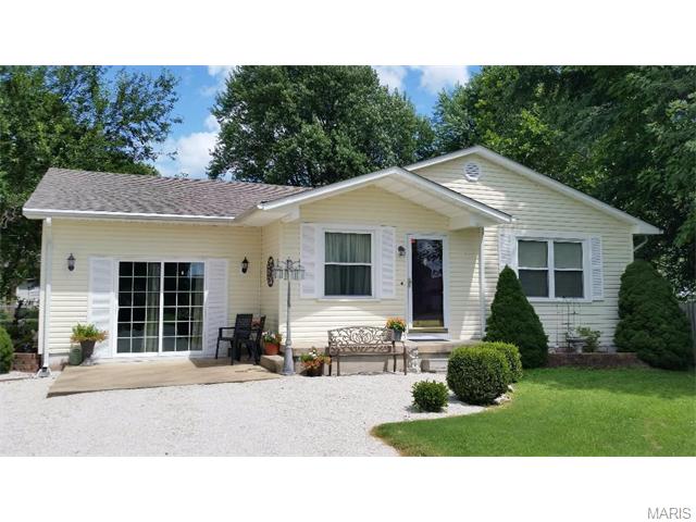 611 Locust, Cuba, MO 65453 photo 1