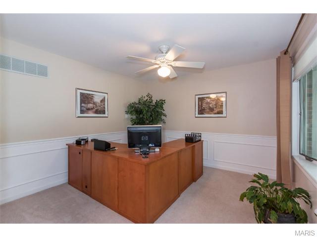 2434 Maple Xing, Ballwin, MO 63011 photo 3