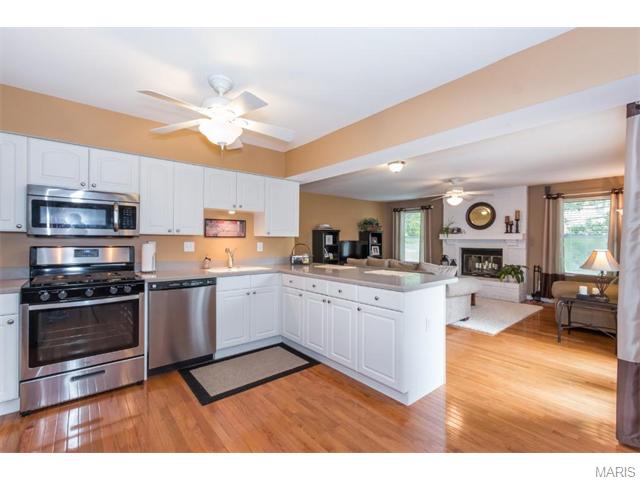 2434 Maple Xing, Ballwin, MO 63011 photo 13