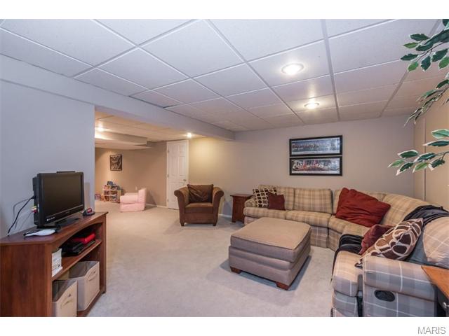 2434 Maple Xing, Ballwin, MO 63011 photo 36