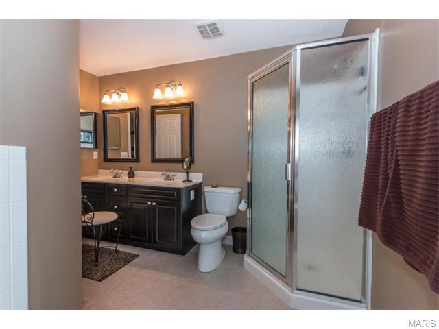 2434 Maple Xing, Ballwin, MO 63011 photo 22