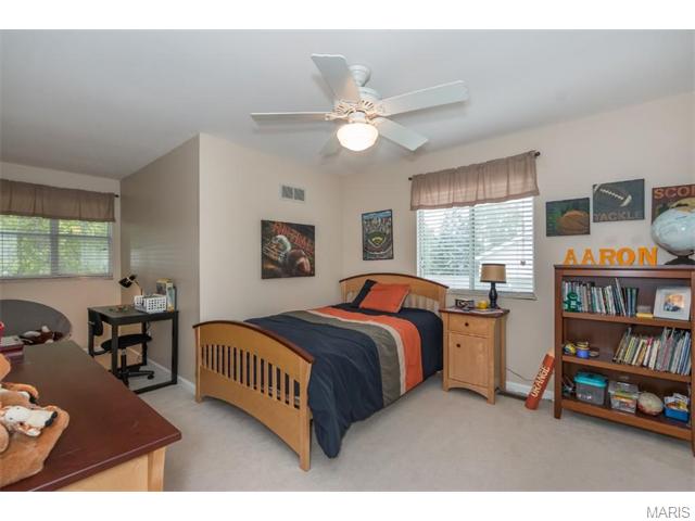 2434 Maple Xing, Ballwin, MO 63011 photo 32