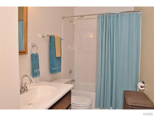 1108 Summit Mdws, Fenton, MO 63026 photo 11