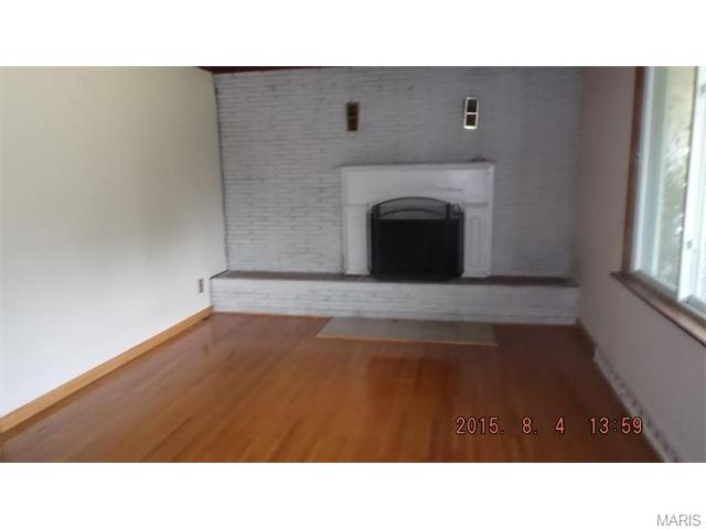 231 Geremma, Ballwin, MO 63011 photo 2