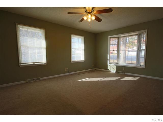 1192 Hackmann Rd, O'fallon, MO 63366 photo 8