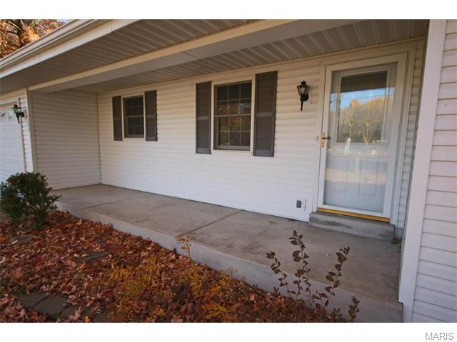 1192 Hackmann Rd, O'fallon, MO 63366 photo 2