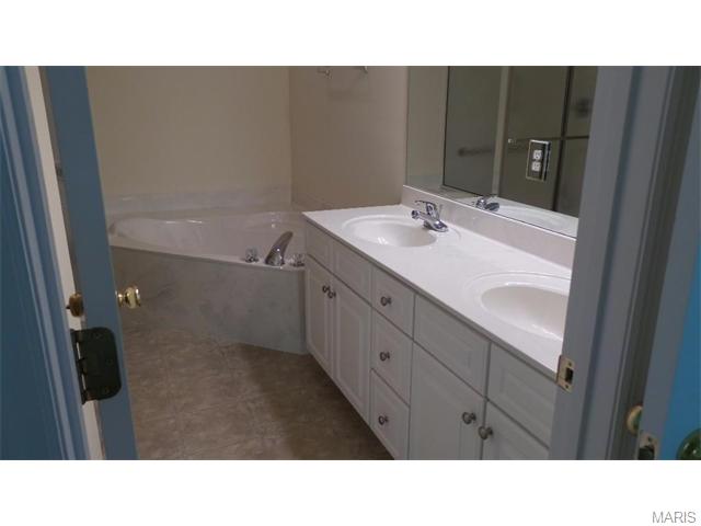 852 Gandolf Way, Eureka, MO 63025 photo 24