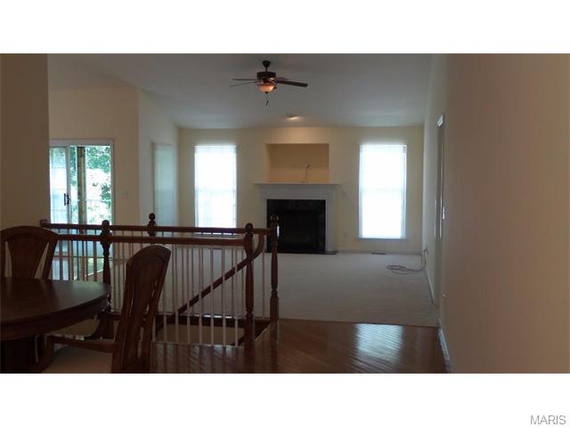 852 Gandolf Way, Eureka, MO 63025 photo 4