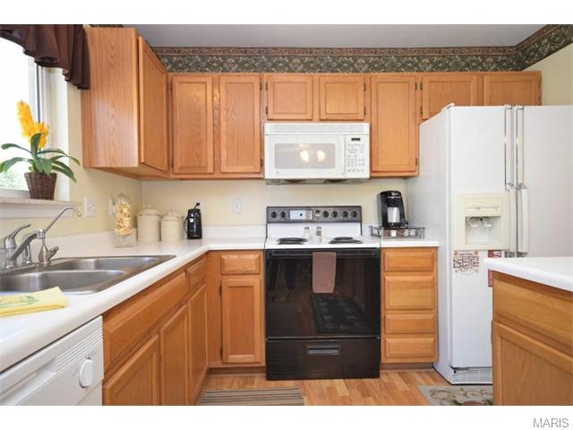 231 Royalltrail Ln, O'fallon, MO 63368 photo 2