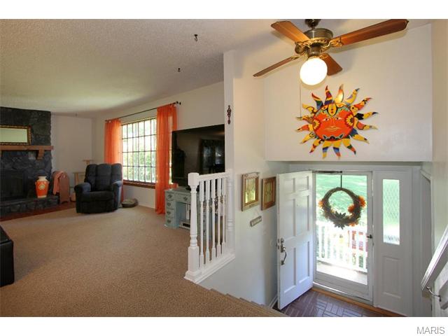 4 Green Oak Ct, O'fallon, MO 63366 photo 3