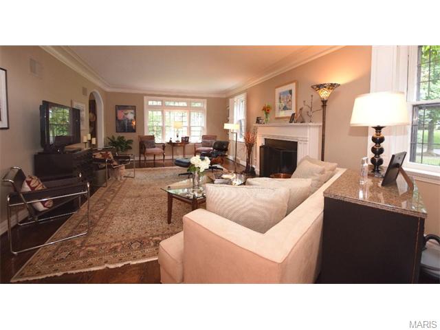 7726 Mohawk, Saint Louis, MO 63105 photo 8