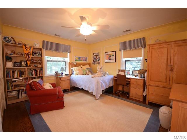 7726 Mohawk, Saint Louis, MO 63105 photo 24