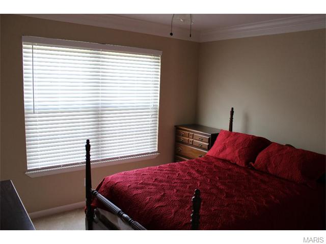 2651 Breezy Point Ln, O'fallon, MO 63368 photo 12