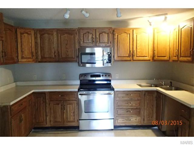 2 King Cir, O'fallon, MO 63366 photo 5