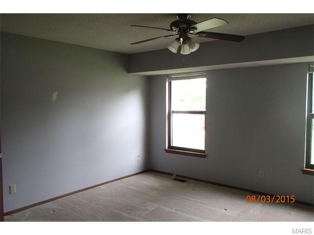 2 King Cir, O'fallon, MO 63366 photo 10