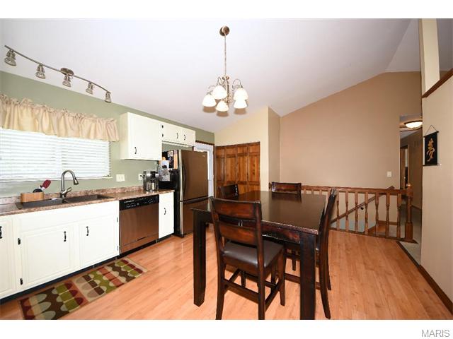 6 Mallard Pointe Dr, O'fallon, MO 63368 photo 8