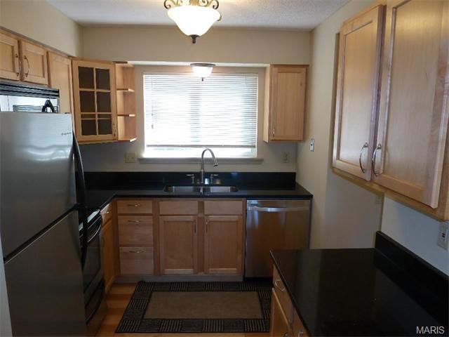 967 Cardello Dr, Ballwin, MO 63021 photo 7