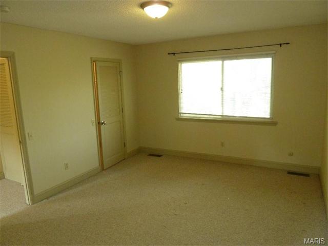 967 Cardello Dr, Ballwin, MO 63021 photo 25